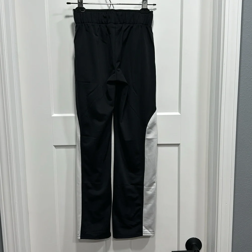 Under Armour Size Youth Medium
